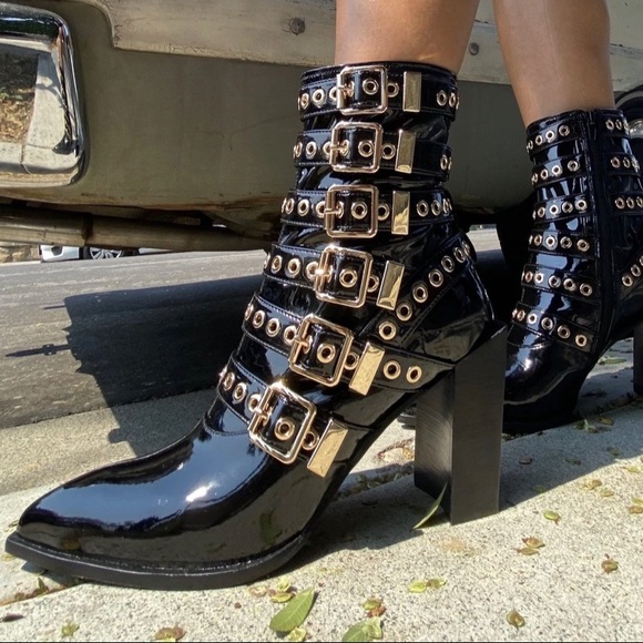 ignatius pointed toe bootie jeffrey campbell